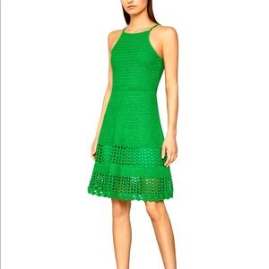 BCBGMAXAZRIA KNIT FIT & FLARE GREEN DRESS SZ XS